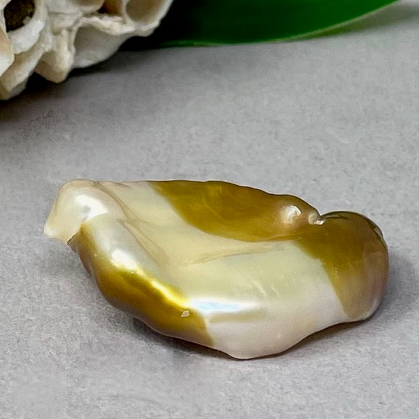 Genie out of the bottle, Gold Keshi Lightweight Coin Pearl
