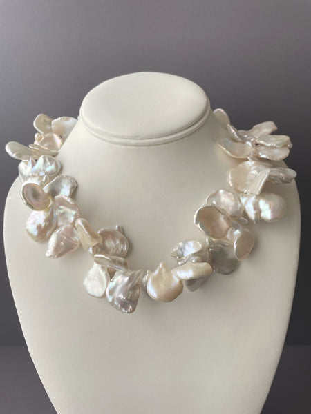 giant white petal pearls necklace