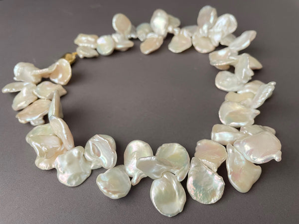 giant white petal pearls necklace