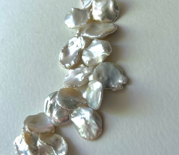 Classic White Big Petal Pearl Strand