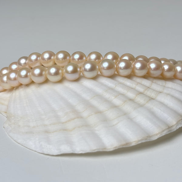 8.5-9mm light cream color Japan Akoya pearl strand