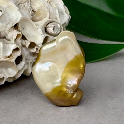 Genie out of the bottle, Gold Keshi Lightweight Coin Pearl