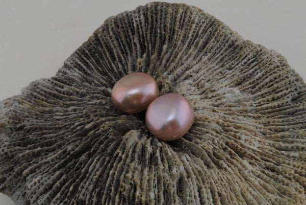 pink/lavender button pearl pair